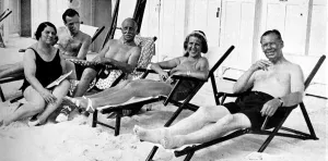 Baron Prints: Society sun-basking at Juan-Les-Pins