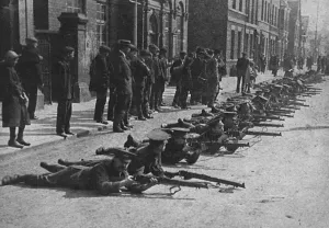 Drilling Prints: Soldiers drilling 1914