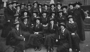 Charing Prints: Staff of the Soldiers Free Buffet at Charing Cross, WW1