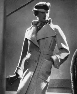 Ocean Prints: A steamer coat of Connemara tweed