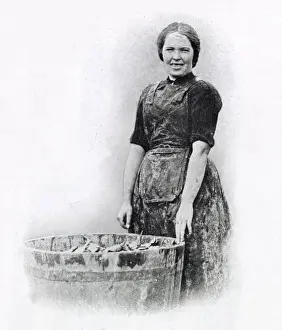 Packing Prints: One of the thousands of Scottish women that came to Great Yarmouth in the herring harvest