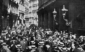 Boaters Prints: Throgmorton Street 1914