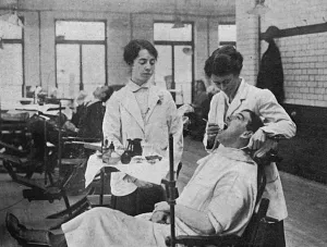 Teeth Prints: Training female dentists at the National Dental Hospital, WW1
