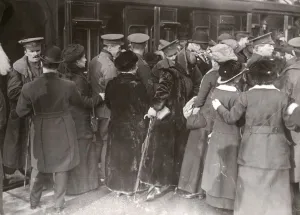 Departure Prints: Troops leaving for the Front