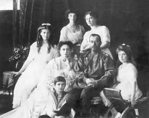 Floor Prints: Tsar Nicholas II with his family