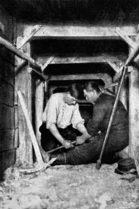 Miners Prints: Underground warfare