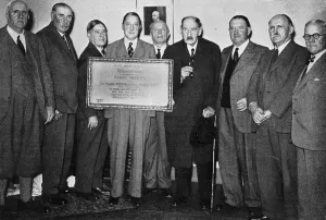 Golf Prints: Unveiling of a plaque to the late Harry Vardon