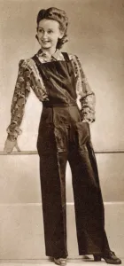 Utility Prints: Utility bib and braces, 1943 - WWII fashion