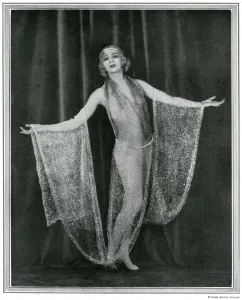 1923 Prints: Vanda Hoff
