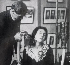 Twenties Prints: Vapour Lamp Treatment for Spots 1928