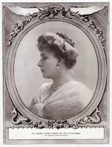 Consort Prints: Victoria Eugenie of Battenberg (1887 - 1969), Queen of Spain as the wife of King Alfonso