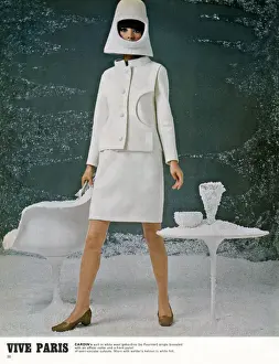 Paris Prints: Viva Paris. Pierre Cardins suit in white wool gabardine (by Fournier