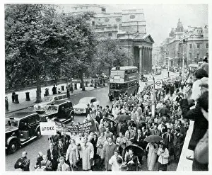 March Prints: Vivien Leigh & Laurence Olivier protest - St James's Theatre