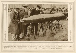 Mar17 Prints: War trophies on display in London, 1915