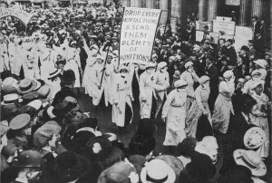 Union Prints: War workers in the Womens Procession in London