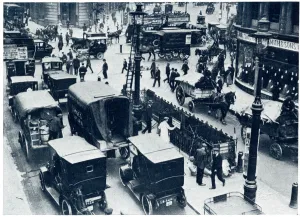 Lamps Prints: Wellington Street, London 1912