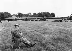 Regiment Prints: Winston Churchil visiting gun sites, England, 1944