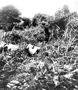Examining Prints: The wreckage of a German Zeppelin shot down over Essex