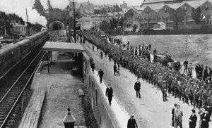 Prisoners Prints: WW1 Troop movements: German POWs at Southampton, 1916