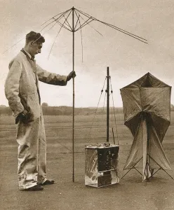 Aeroplane Prints: WW2 radio set from a captured Heinkel III plane