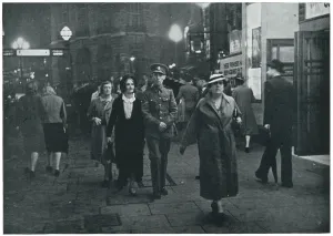 Central Prints: WWII Night time in London, September 1939